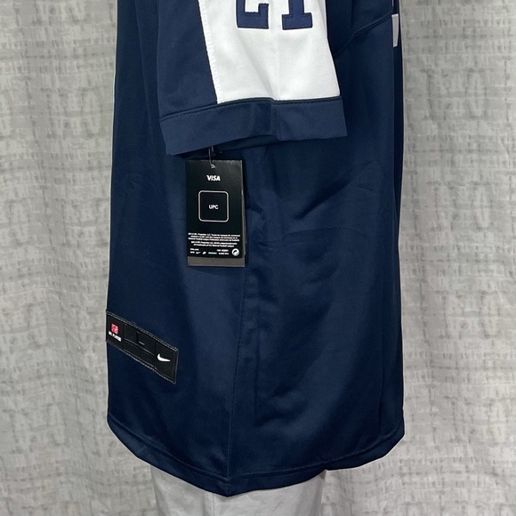 New Ezekiel Elliot Football Jersey Dallas Cowboys On Field - Picture 7 of 8